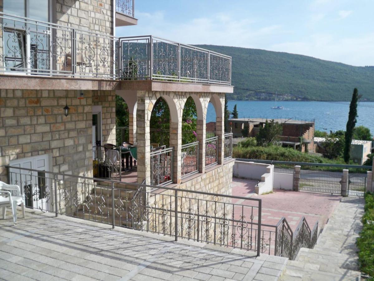 Vila Corovic Kumbor Exterior foto